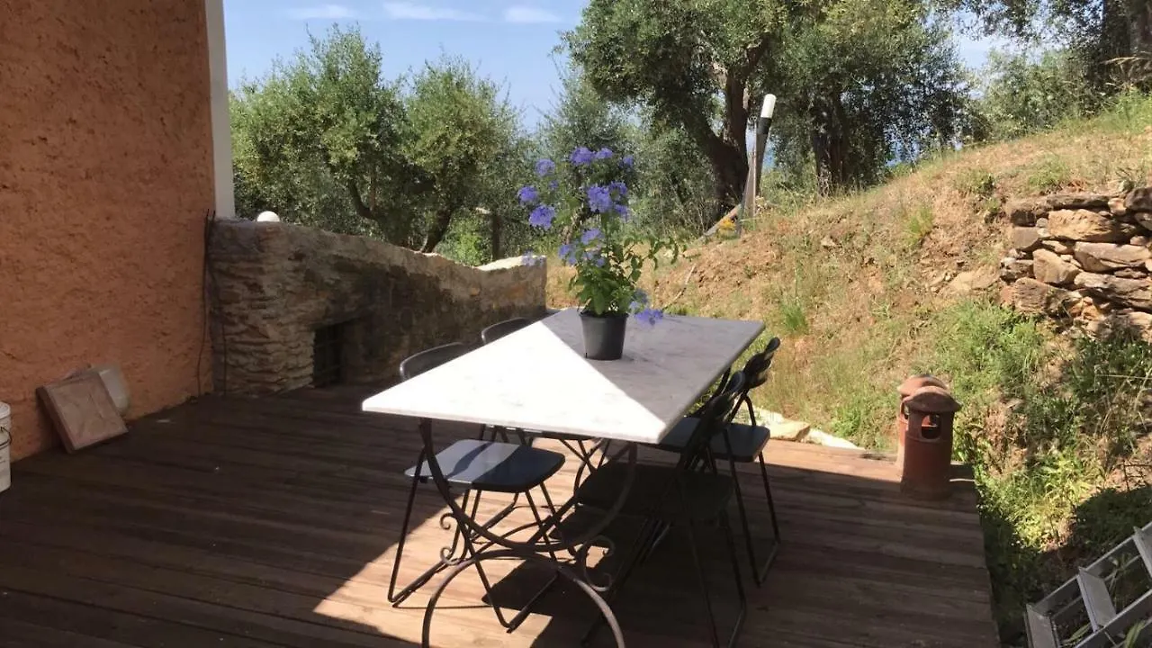 Casa Rosa In Collina Apartment Pietrasanta